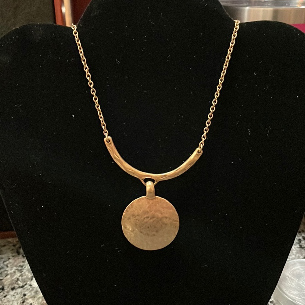 Lia sophia necklace, new without tags. 16-19in